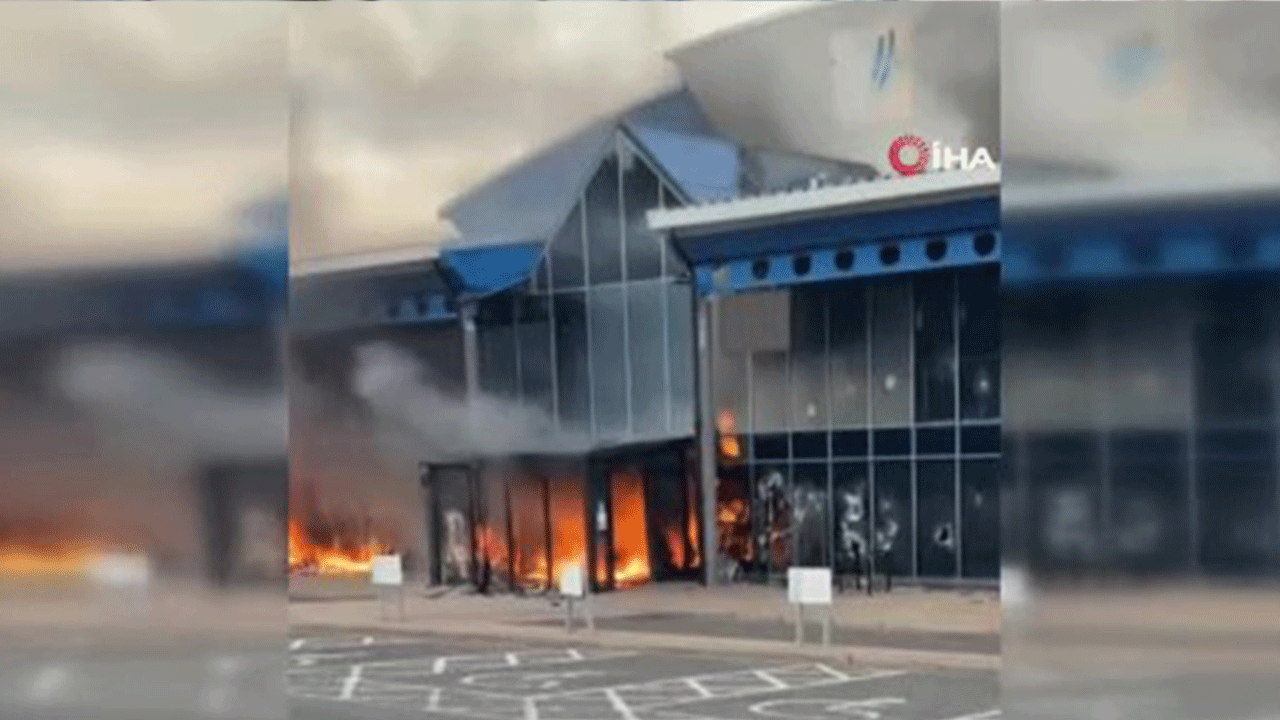 Kuzey İrlanda yanıyor: Eylemler 3. gününde!