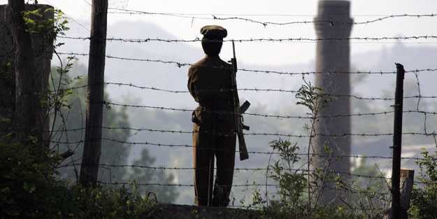 Kuzey Kore Güney Koreli görevliyi yaktı