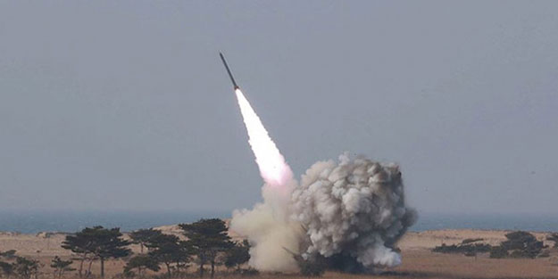 Kuzey Kore peş peşe 3 füze ateşledi