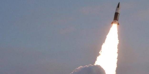 Kuzey Kore'den yeni balistik füze denemesi! 2 bin kilometre irtifada 800 kilometre gitti