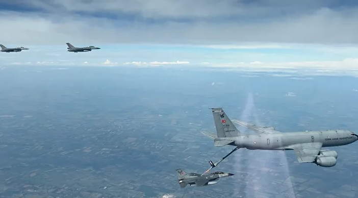 Kuzey kutbunda Türk gövde gösterisi! NATO'nun dev tatbikatın