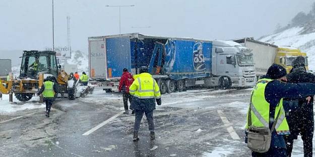 Kuzey Marmara Otoyolu trafik var mı? Kuzey Marmara Otoyolu trafiğe kapalı mı?