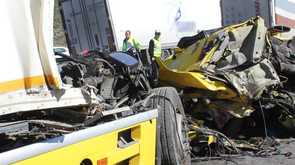 Kuzey Marmara Otoyolu'da korkunç kaza
