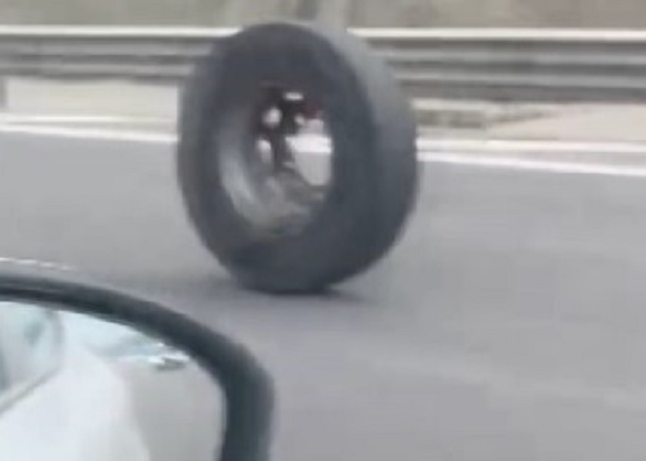 Kuzey Marmara Otoyolu’nda korkutan olay! Tekerlek metrelerce yol kat etti