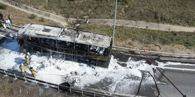 İstanbul'da yolcu otobüsü alev topuna döndü