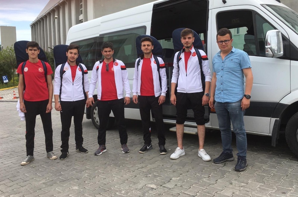KYK Öğrencileri, Okçuluk Turnuvasında madalya sözü verdiler 