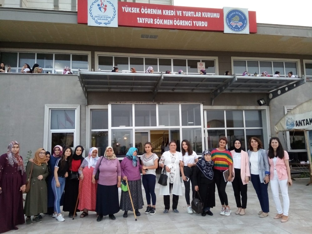 KYK’lı öğrenciler Hatay’da gönül bağı kuruyor 