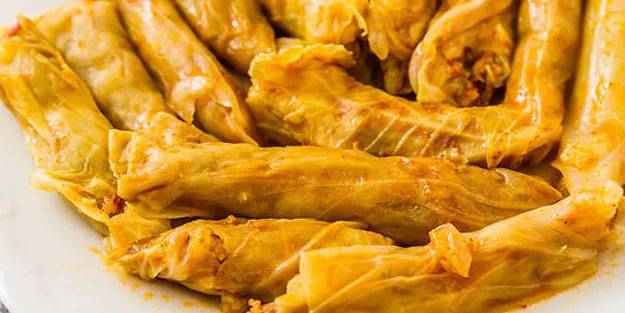 Lahana sarması tarifi, nasıl yapılır? Etli lahana sarması nasıl yapılır?