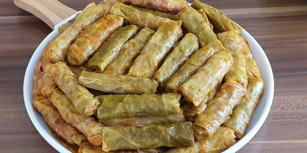 Lahana sarması tarifi: Tüm püf noktalarıyla lahana sarması tarifi