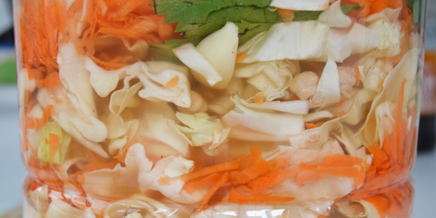 Lahana turşusu nasıl yapılır? Beyaz lahana turşusu tarifi