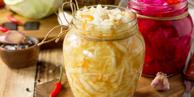 Lahana turşusu tarifi nasıl yapılır? Beyaz lahana turşusu tarifi