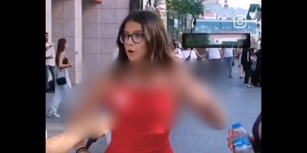 Laik, seküler, ışıklı, aydın bireylerin aradığı aile! Genç kızın babasına bakın hele...