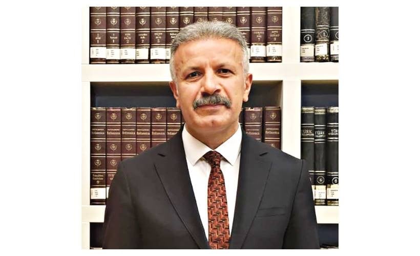 Laikçi azınlığın hedefindeki müdür haklı çıktı