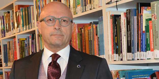 Laikçi kafanın İmam Hatip düşmanlığı bitmiyor! Mütercimler’in rezil sözleri Beklenen Vakit’in ilk manşetini akıllara getirdi