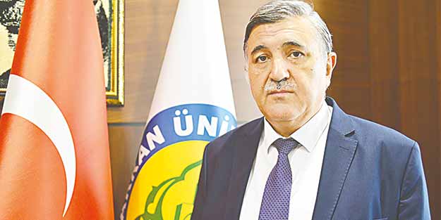 Laikçi linç istifa getirdi