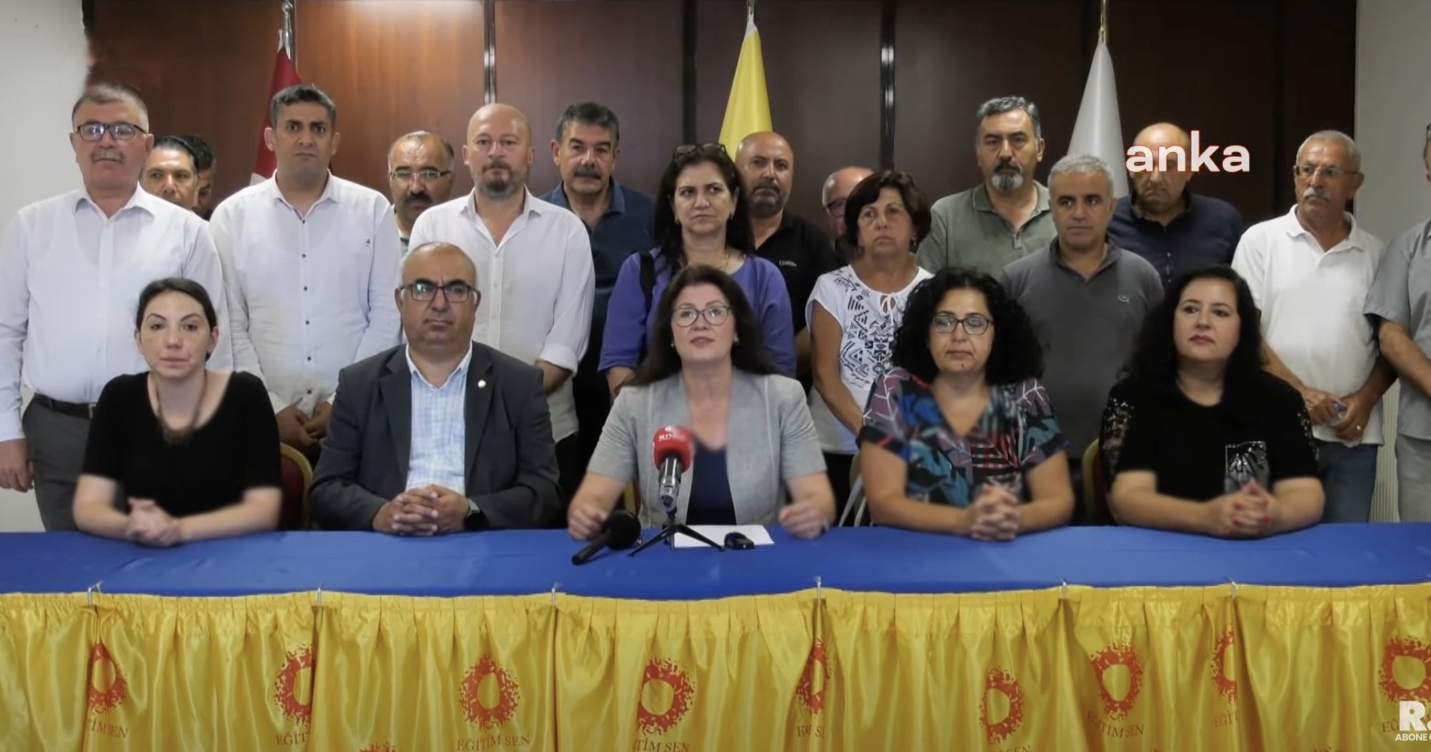 Laikçi yobazlar okullarda din görevlisine karşı İzmir mitingine hazırlanıyor!