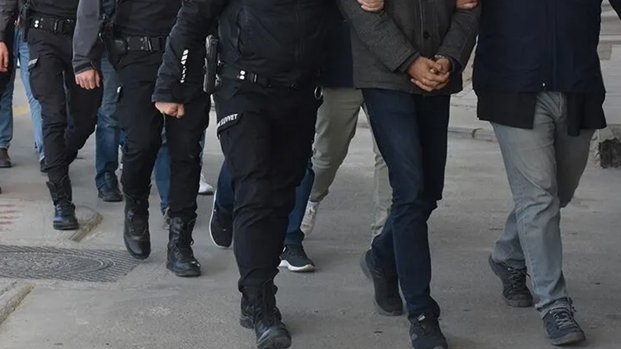  Laleli'de kara para operasyonu! 1 milyar 300 milyon liralık vurgun: 33 şüpheli tutuklandı