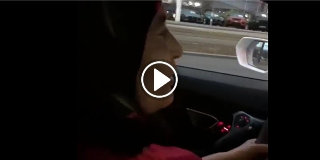 Lamborghini kullanan teyze tozu dumana kattı!