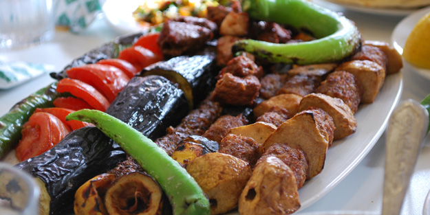 Erdoğan ve Davutoğlu da katılacak