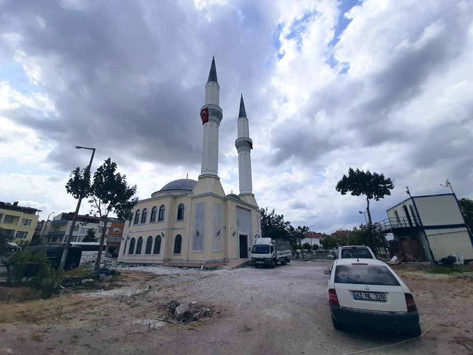 Lapseki Şehitler Camii tamamlanıyor 