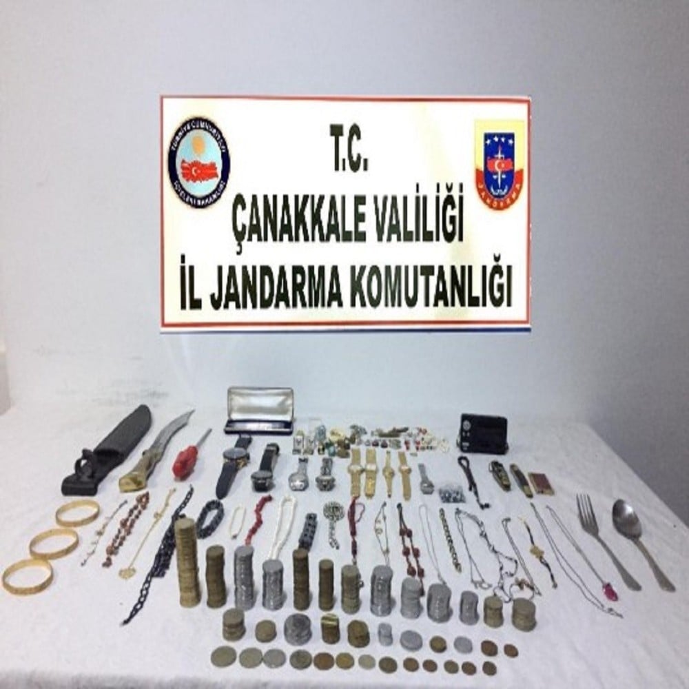 Lapseki’de hırsızlık zanlısı tutuklandı 
