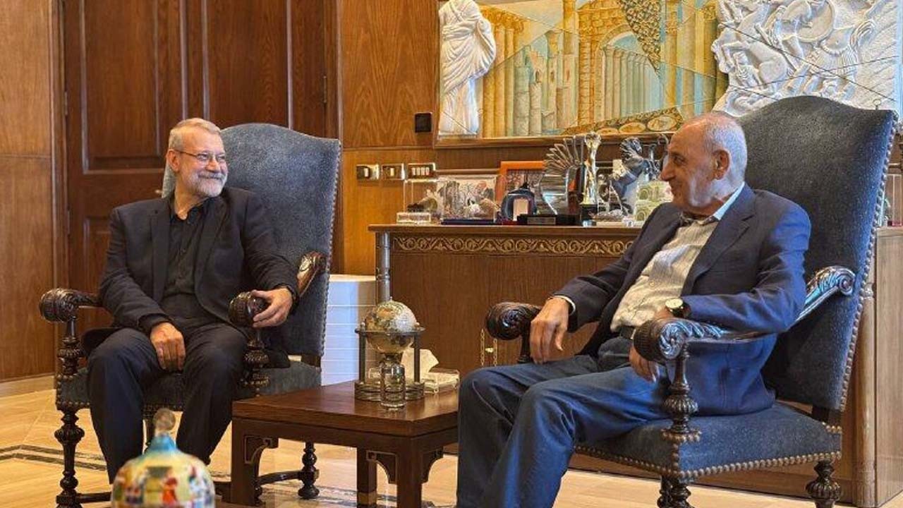 Laricani: İran İslam Cumhuriyeti Lübnan hükümetini destekledi