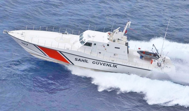 Lastik botla kaçmaya çalıştılar: Organizatörler göçmenlerin hayatlarını hiçe sayıyor