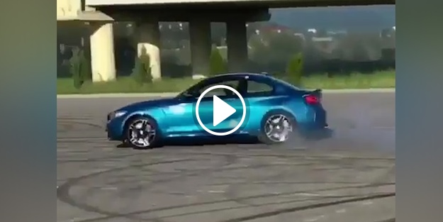 Lastikleri pert eden 'drift' şov!