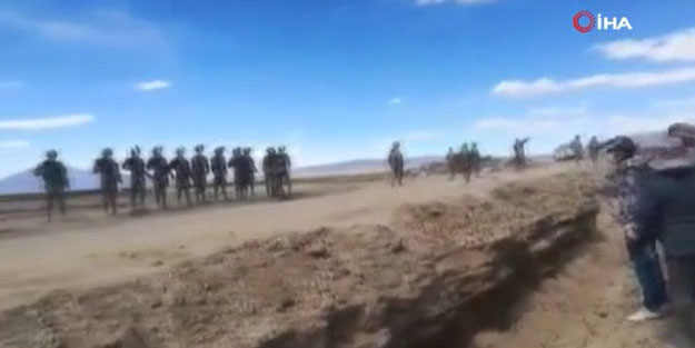 Latin Amerika ülkesi kendi vatandaşlarıyla çatıştı! Yaralılar var