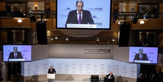Lavrov 'Esed' sorusuna kızdı