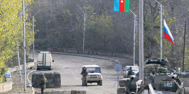 Lavrov'dan Dağlık Karabağ açıklaması: İki ülke bize gücendi