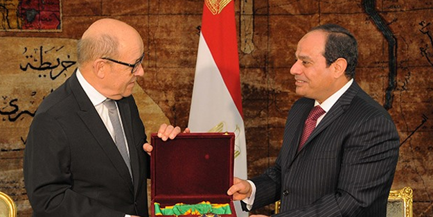 Le Drian ve Sisi Doğu Akdeniz ve Türkiye'yi görüştü