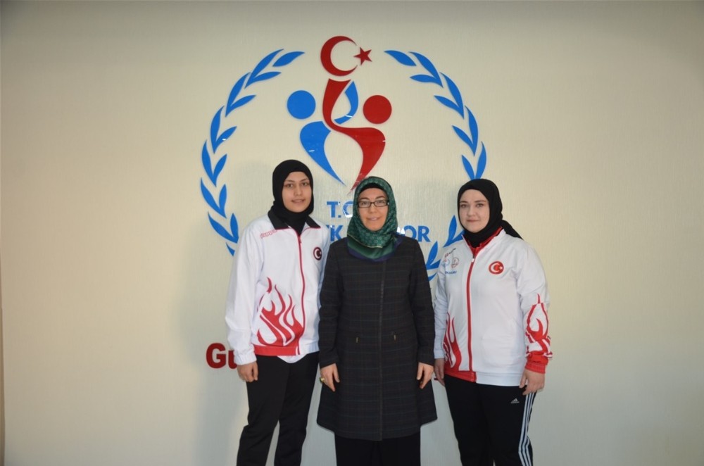 Leblebicioğlu, Türkiye şampiyonunu ağırladı 