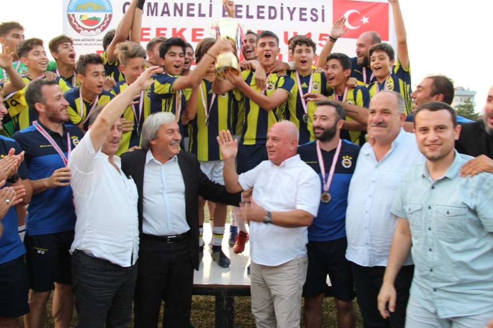 Lefke Cup U15 2019 Futbol Turnuvası’nın şampiyonu Fenerbahçe oldu 
