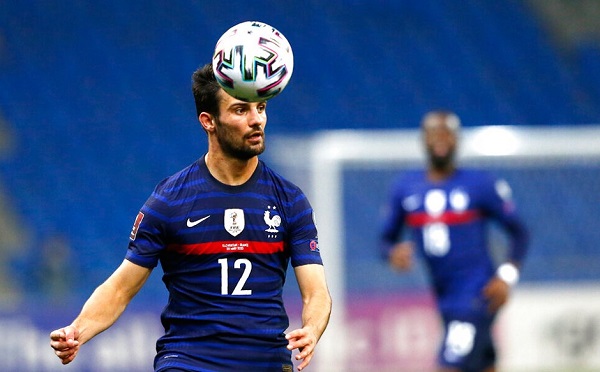 Leo Dubois kim kaç yaşında? Léo Dubois hangi takımlarda forma giydi?