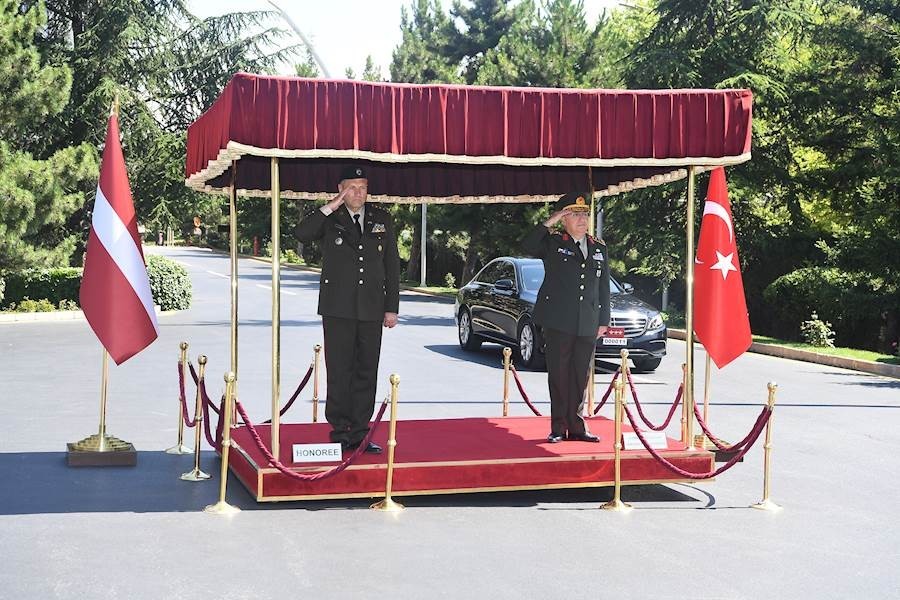 Letonya Genelkurmay Başkanı’ndan Orgeneral Güler’e ziyaret 