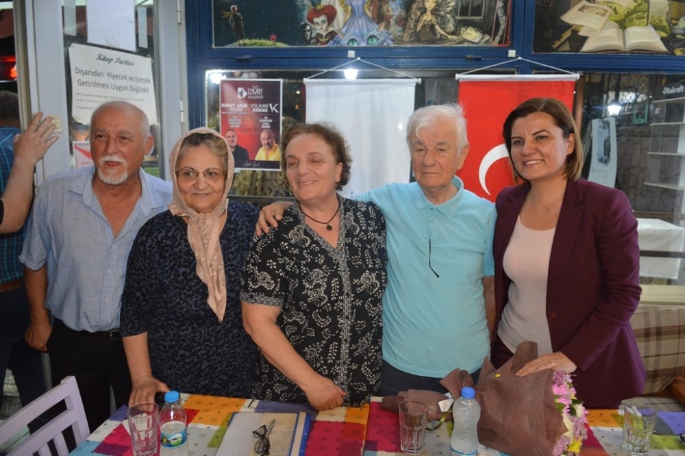 Leyla Atakan doğum gününde unutulmadı 