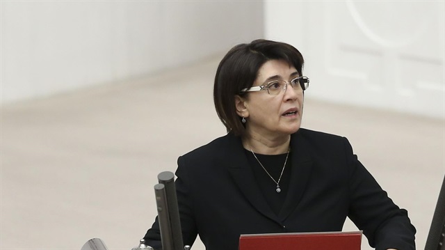 Leyla Zana gözaltına alındı