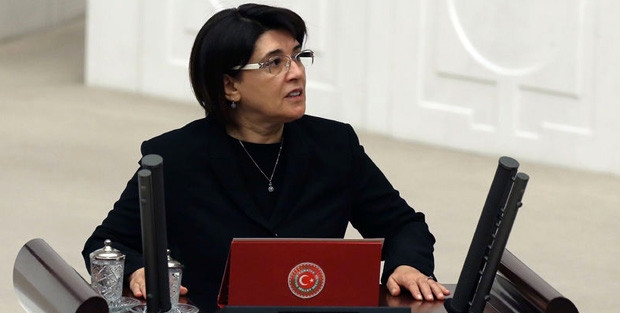 Leyla Zana'ya şok!