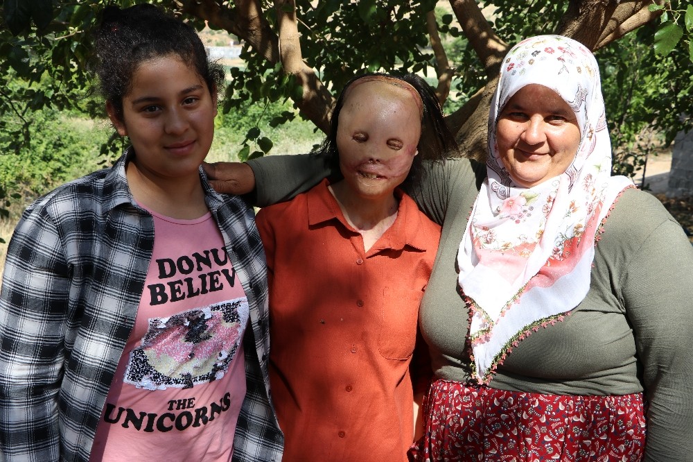 Leyla’nın artık yüzü gülüyor 