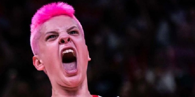 Lezbiyen Ebrar'dan küstah paylaşım!