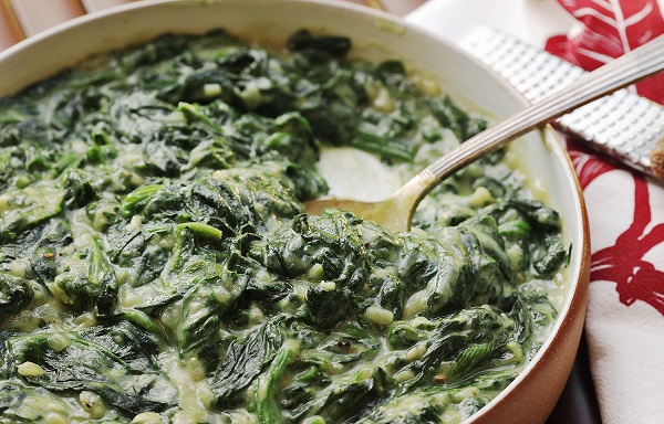 Leziz bir ıspanak yemeği hazırlamanın püf noktası nedir?