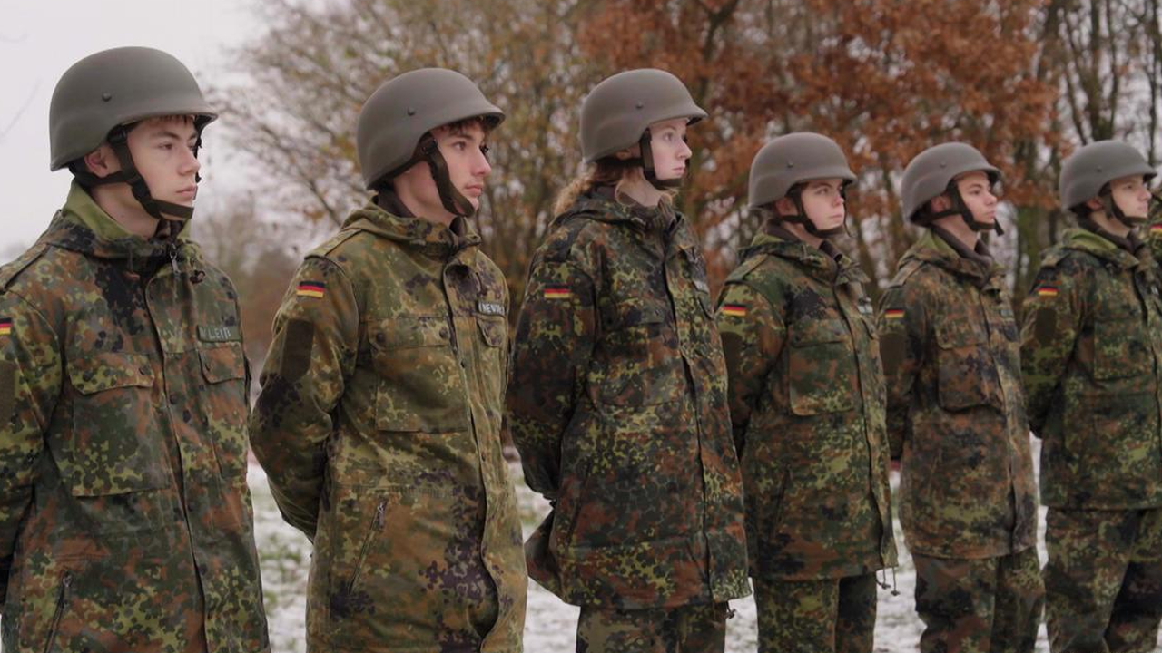 LGBT seviciliğin sonu: Alman ordusu asker bulamıyor!