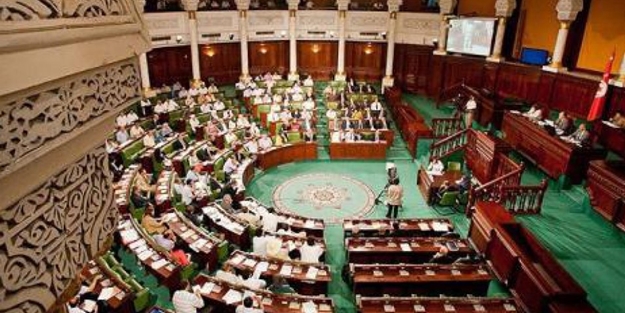 Gensoru ile hükümet düşürüldü!