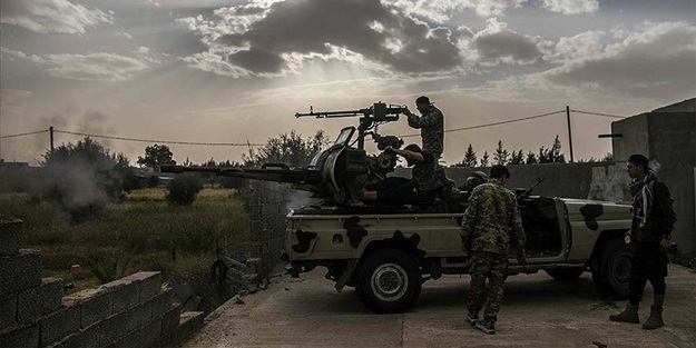 Libya ordusu Vatiyye Askeri Üssü'nde kontrolü sağladı