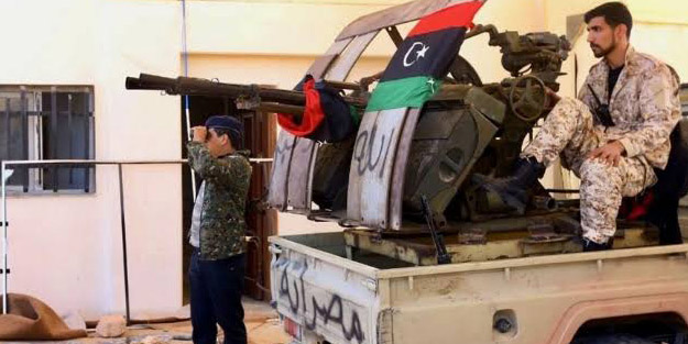 Libya'da bir kent daha darbecilere karşı cephe aldı