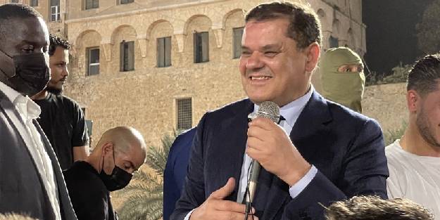 Libya’da Dibeybe başbakanlık için aday oldu