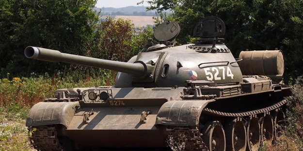 Libya'da Mısır tankları ele geçirildi