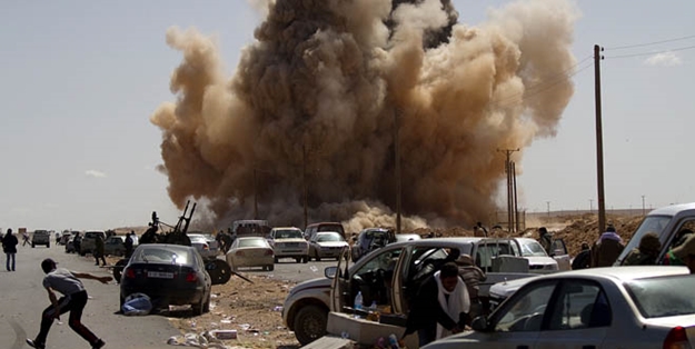 DAEŞ petrol tankerlerine saldırdı