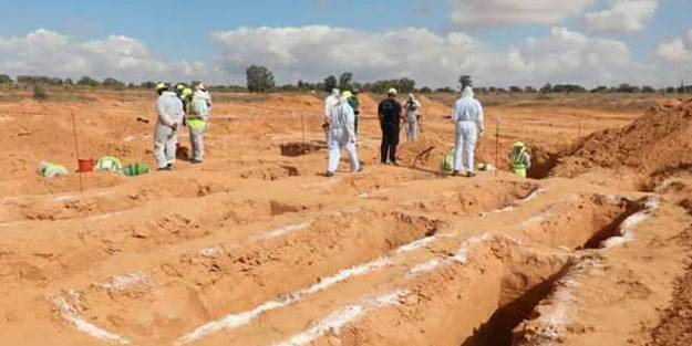 Libya'daki toplu mezarda 12 ceset daha bulundu